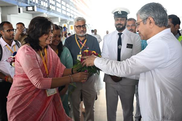 Union Minister Ashwini Vaishnaw Invites States to Propose Their Best Tourism Destinations for the Next National Film Awards