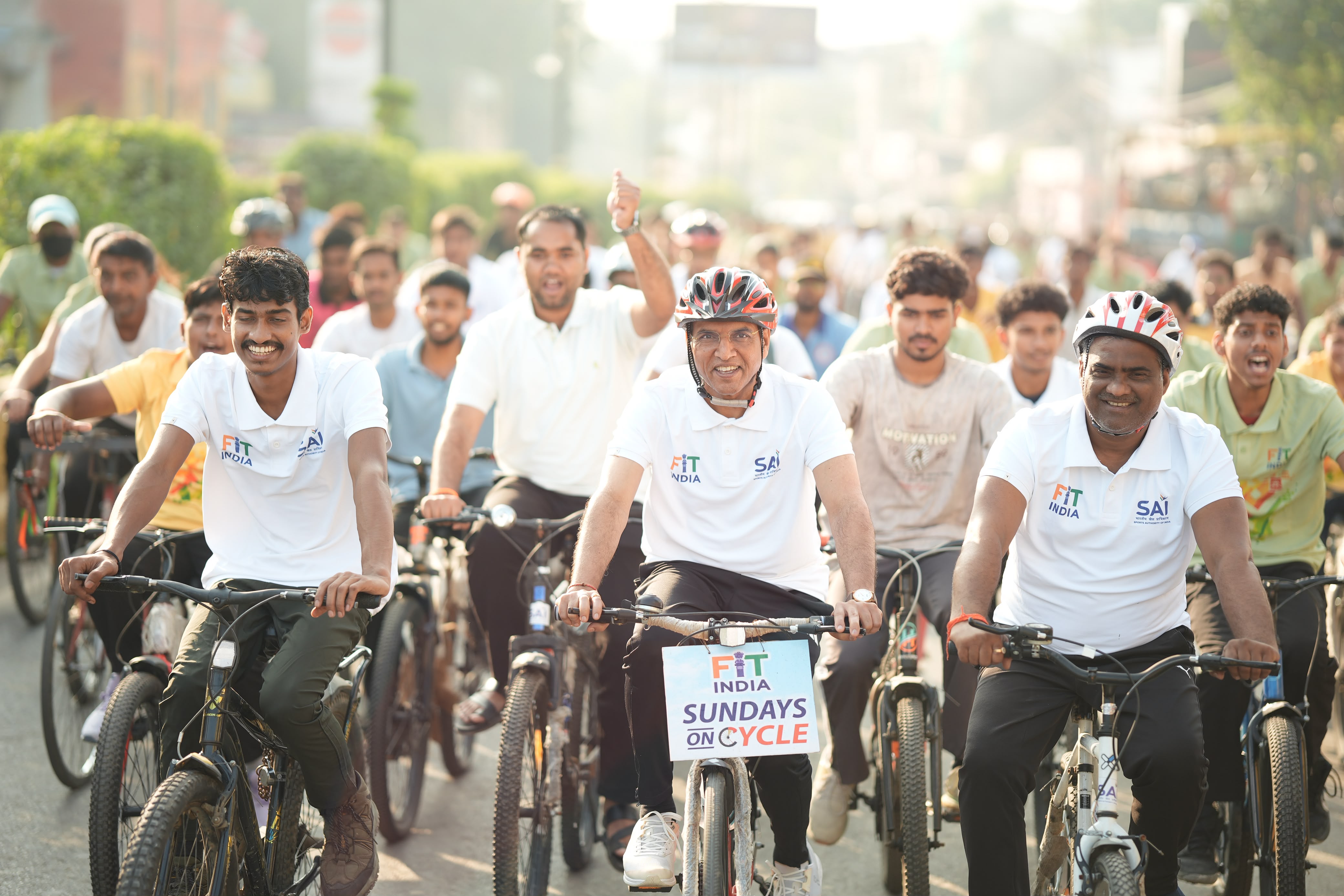 Union Minister Dr. Mansukh Mandaviya leads youth in fitness activities, anti-drug pledge
