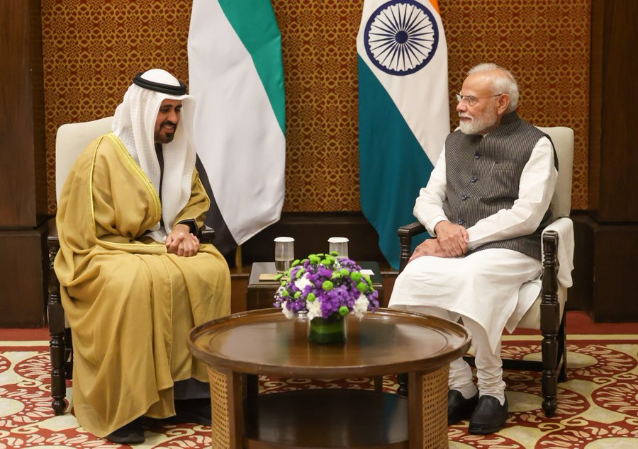 H.H. Sheikh Theyab bin Mohamed bin Zayed Al Nahyan meets the Prime Minister