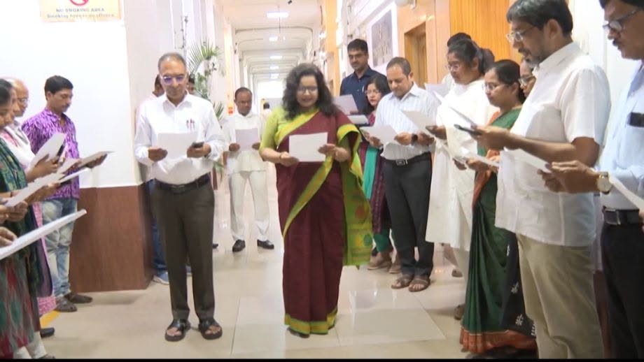 Odisha Chief Secretary Administers Anti-Corruption Oath to Kick Off Vigilance Awareness