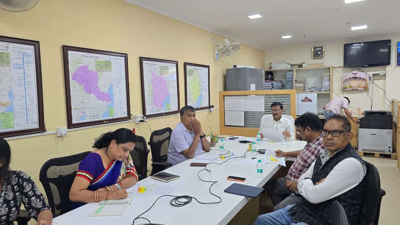 Odisha Reviews Flood Control & Reservoir Readiness as Cyclone Arnab Hurtles