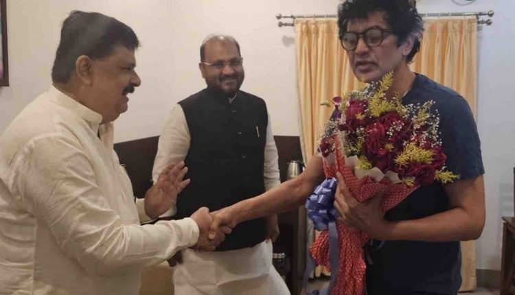Congress  withdrew the suspension of Mohammed Moquim and Chiranjib Biswal