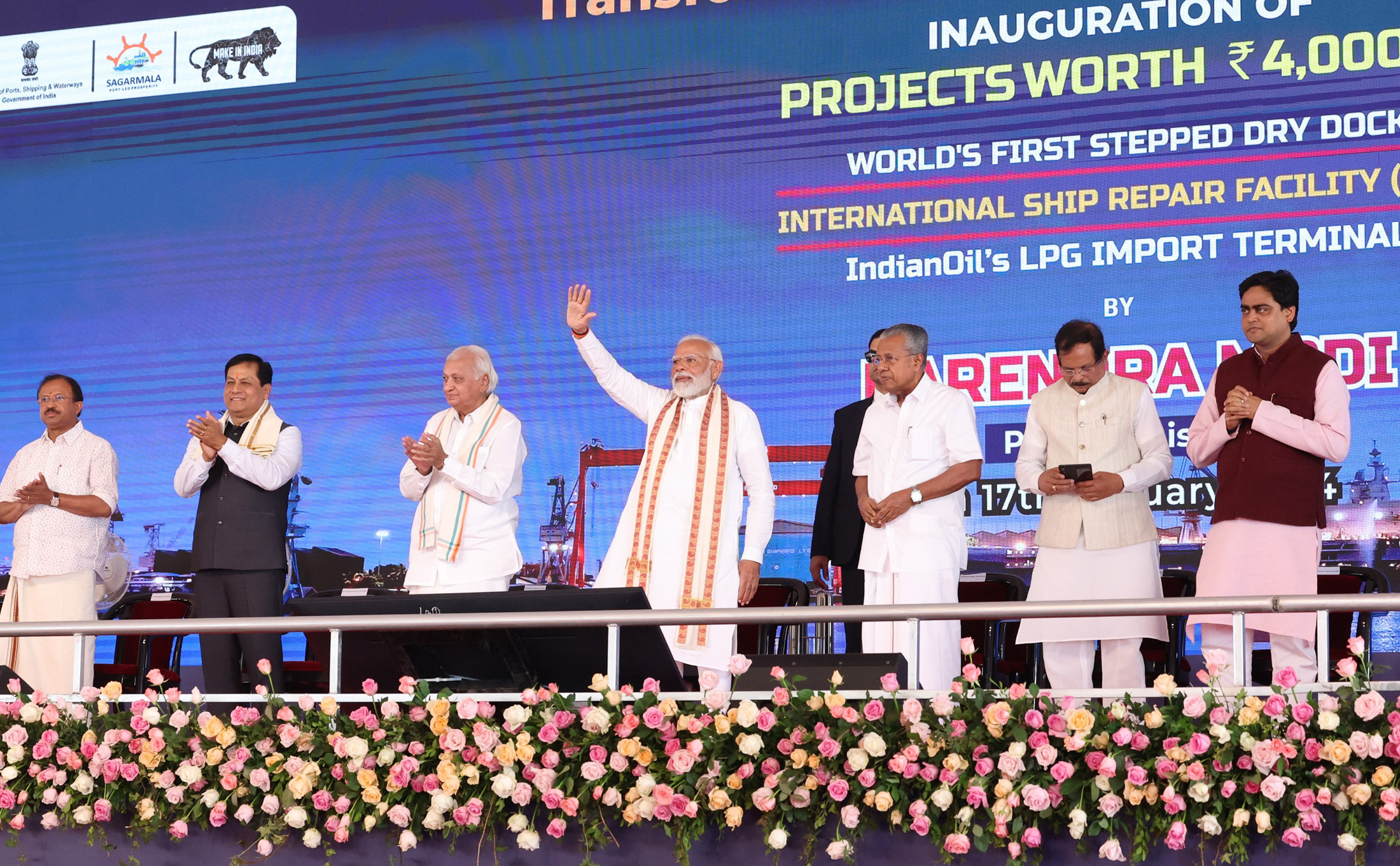 PM dedicates to nation infrastructure projects worth more than Rs. 4,000 crores in Kochi