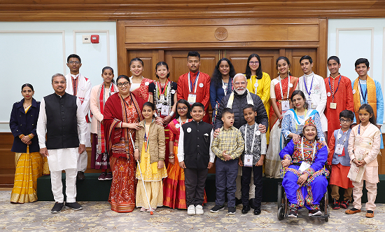 PM interacts with Pradhan Mantri Rashtriya Bal Puraskar awardees