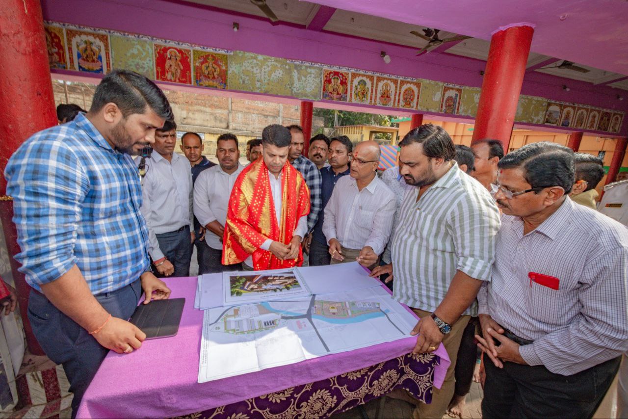 Chairman 5T, and NabinOdisha visited Khordha & Nayagarh to review progress of various developmental projects