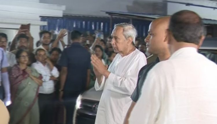 BJD President Naveen Patnaik paid his humble tributes to veteran BJD leader Sugnana Kumari Deo at “Sankha Bhawan