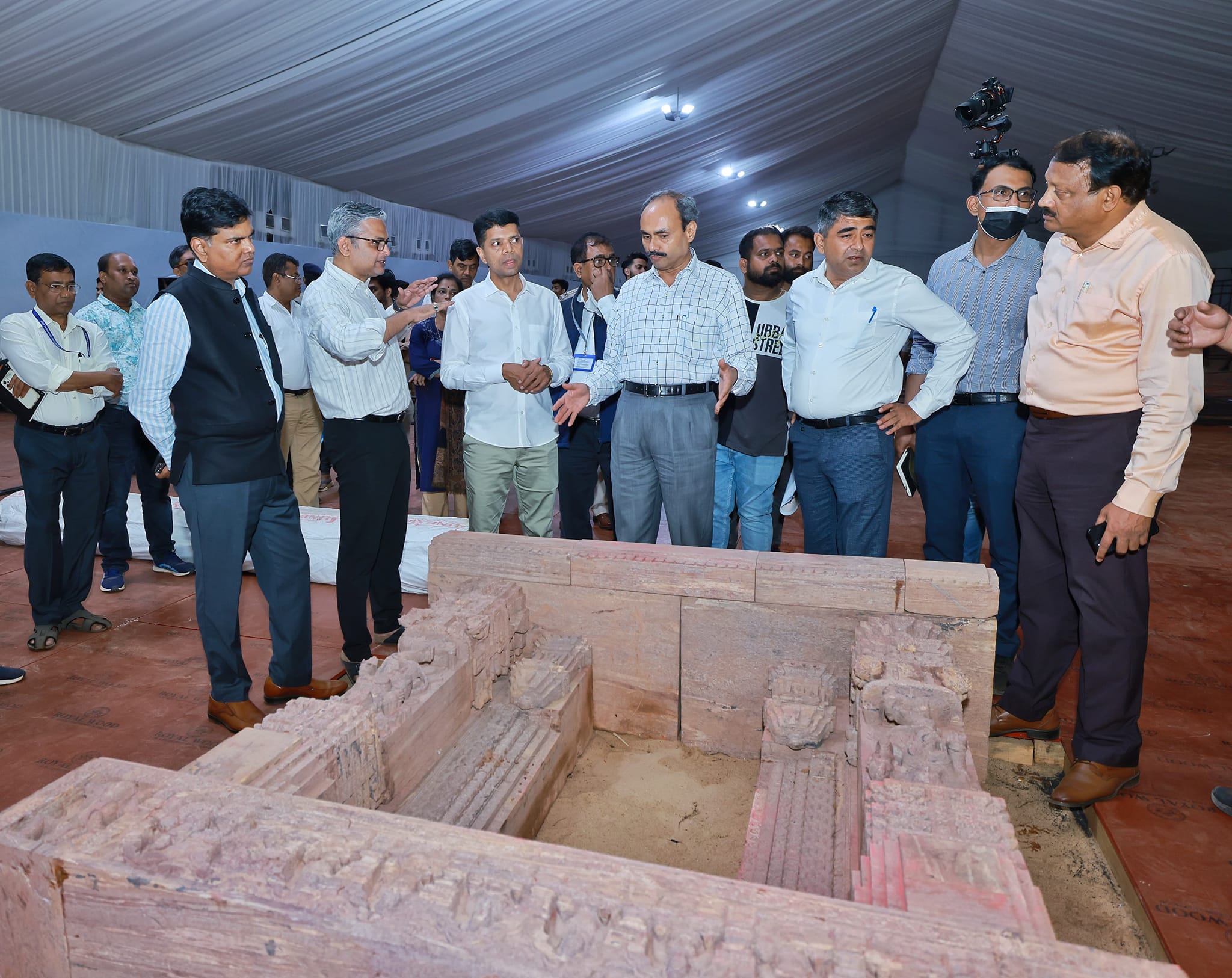 5T and Nabin Odisha Chairman Kartik Pandian visited Janata Maidan and Akhayara Bhoomi