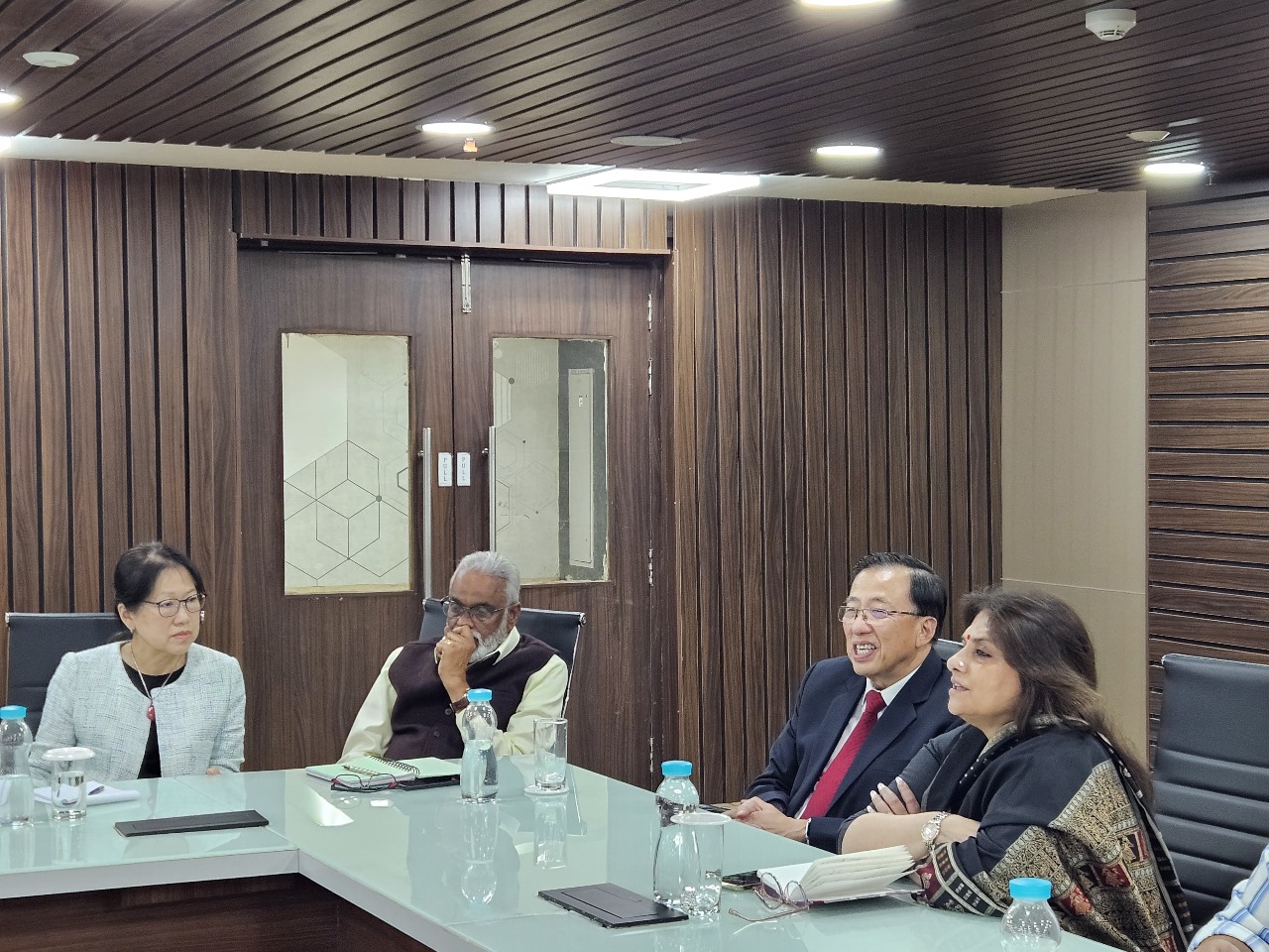 Bruce Poh, CEO Institute of Technical Education Singapore , and team are on a visit to World Skill Center