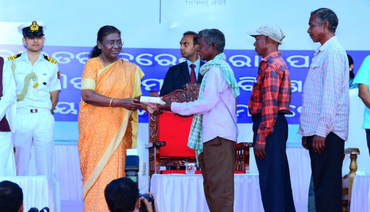 President of India inaugurates a national seminar on ‘Tribes of Keonjhar: People, culture and Heritage’