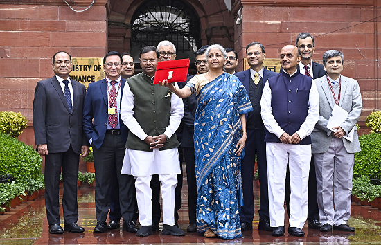 FINANCE AND CORPORATE AFFAIRS MINISTER SMT NIRMALA SITHARAMAN PRESENTS THE INTERIM UNION BUDGET FOR 2024-2025