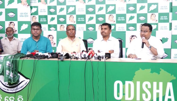 Former Kuchinda MLA Brundaban Majhi returned to Biju Janata Dal