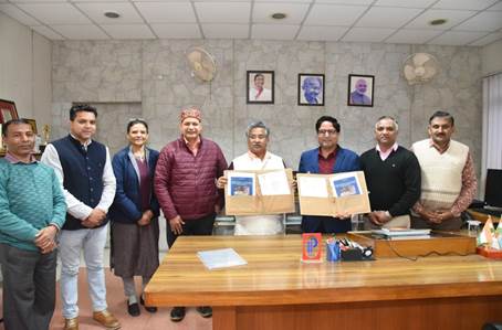 CSIR-Indian Institute of Petroleum signs MoU with UCOST to deploy the Pine Needles in Champawat