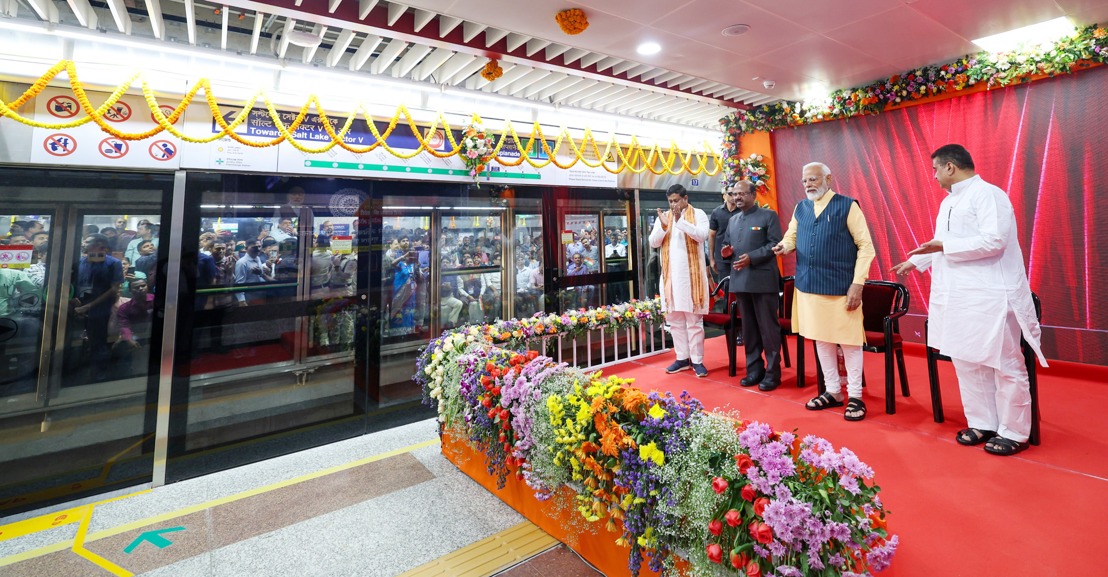 PM inaugurates and lays foundation stone for multiple connectivity projects worth Rs 15,400 crores in Kolkata, West Bengal