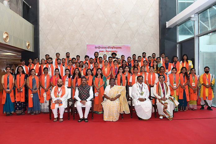 PRESIDENT OF INDIA GRACES FIRST CONVOCATION OF CENTRAL SANSKRIT UNIVERSITY