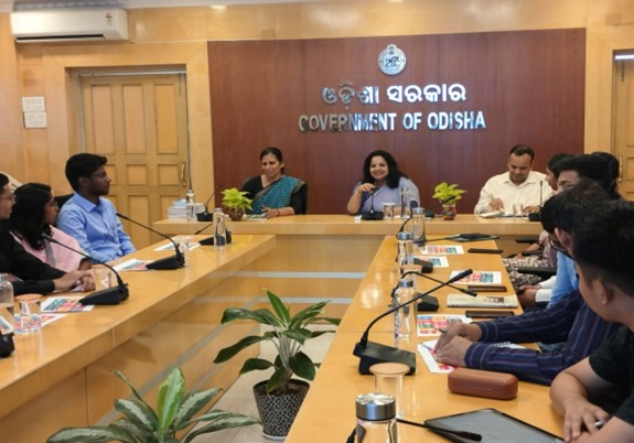 IAS Officer Trainees called upon the Development Commissioner-cum-ACS