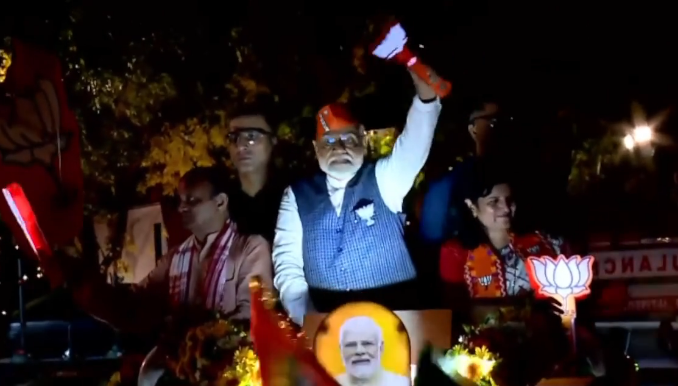 PM Modi embarked on a 2.5 km roadshow from the party’s state unit headquarters  to Vani Vihar