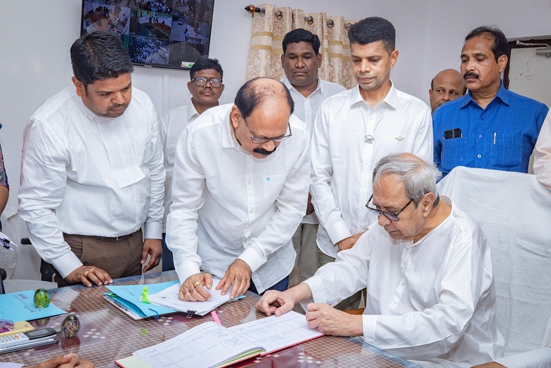 Naveen Patnaik  filed his nomination papers for the Kantabanji Assembly constituency
