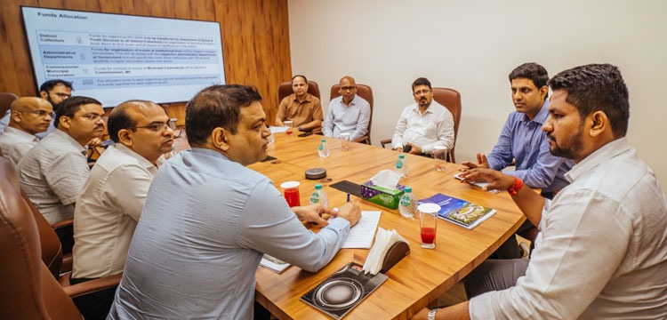 Minister of Sports and Youth Services Suryabanshi Suraj  visited Kalinga Stadium and reviewed the sports ecosystem