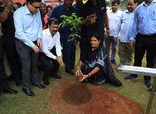 Deputy Chief Minister of Odisha Pravati Parida initiated the “Ek Ped Maa Ke Naam” campaign