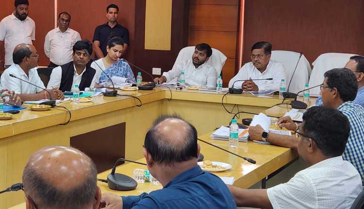 Odisha Works Minister reviewed the construction of the new building of SCB Medical College and Hospital