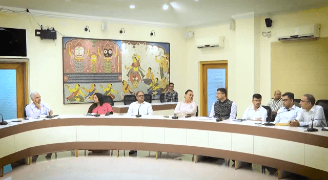 New Chief Secretary of Odisha, Manoj Ahuja chaired an introductory meeting with the Secretaries of various Departments