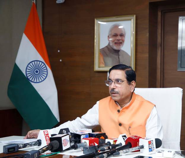 States can buy rice from Food Corporation of India without participating in e-auction for Rs 2,800 per quintal under Open Market Sale Scheme (Domestic): Shri Pralhad Joshi