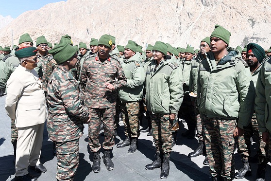 PRESIDENT OF INDIA VISITS SIACHEN BASE CAMP AND INTERACTS WITH THE TROOPS