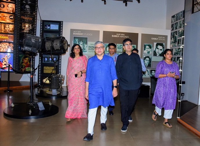 Union Minister for Information and Broadcasting Ashwini Vaishnaw Reviews Key Film Sector Institutions in Mumbai