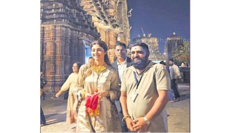 Photos and video of Bollywood actress Shilpa Shetty’s inside Lingaraj temple have triggered a controversy