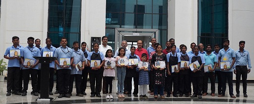 IIT Bhubaneswar felicitates SafaiMitras on Gandhi Jayanti