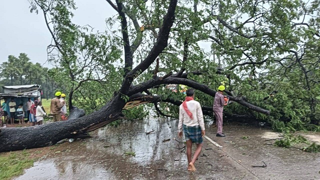 Cyclone Dana Causes Extensive Damage in Odisha
