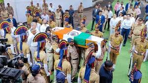 Ratan Naval Tata Passes Away:Final rites of legend industrialist  performed with full state honours