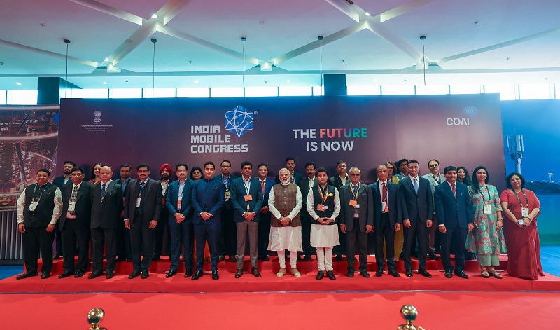 PM inaugurates 8th edition of India Mobile Congress