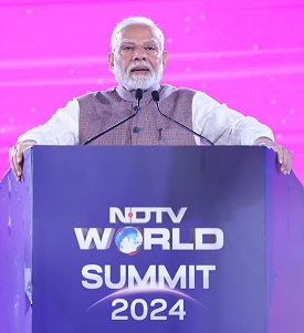 When the world is immersed in worry, India is spreading hope: PM