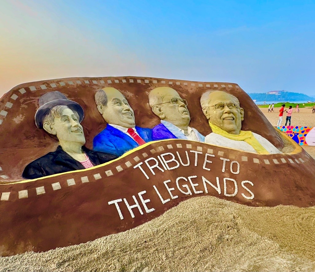 Miramar Beach in Goa witness the stunning sand artistry of Sudarsan Pattnaik of Odisha