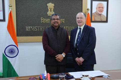Shri Dharmendra Pradhan meets delegation from University of Southampton
