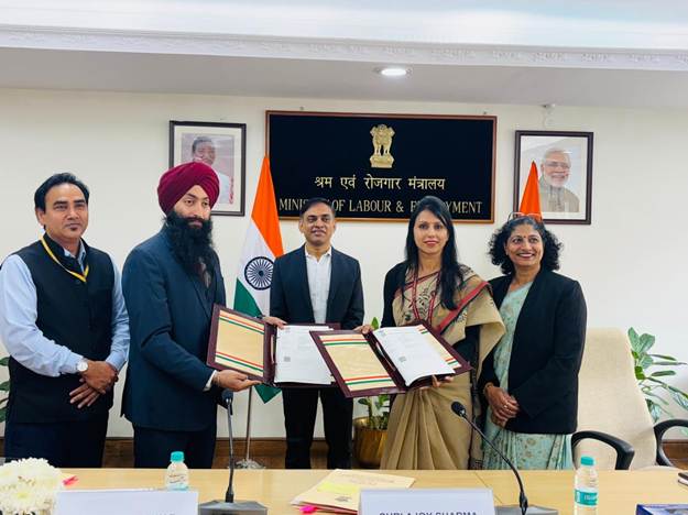 Ministry of Labour & Employment Signs MoU with APNA to Boost Job Opportunities