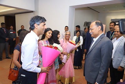 FORMER UK PRIME MINISTER SHRI RISHI SUNAK VISITS PARLIAMENT HOUSE WITH HIS FAMILY