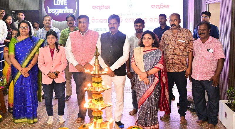 Boyanika- the apex Handloom organization  has launched special discount drive