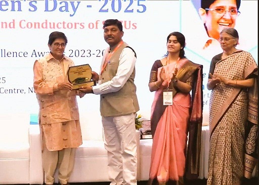 CRUT Wins ‘National Public Bus Transport Excellence Award’ for Digital Practices at ASRTU Awards 2023-24