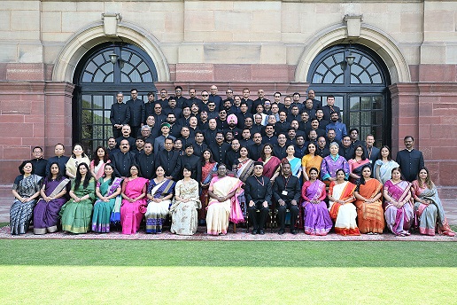 STATE CIVIL SERVICES OFFICERS ATTENDING THE 126TH INDUCTION TRAINING PROGRAMME AT LBSNAA CALL ON THE PRESIDENT