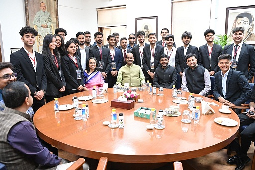 LOK SABHA SPEAKER GRACES THE BUSINESS CONCLAVE ORGANIZED BY SRI RAM COLLEGE OF COMMERCE