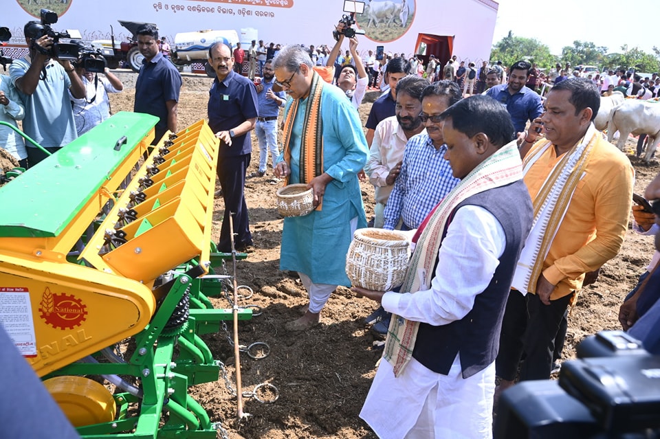 Odisha CM and Deputy Chief Minister Kanak Vardhan Singh Deo performed the ‘Akhi Muthi Anukula’