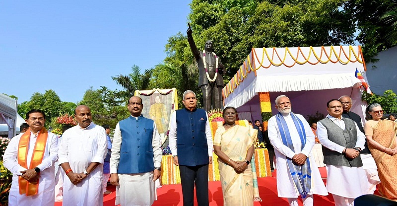 PRESIDENT, VICE PRESIDENT, PRIME MINISTER AND LOK SABHA SPEAKER PAY FLORAL TRIBUTE TO BABASAHEB DR. BHIMRAO AMBEDKAR