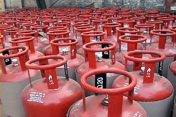 Commercial LPG cylinder prices reduced