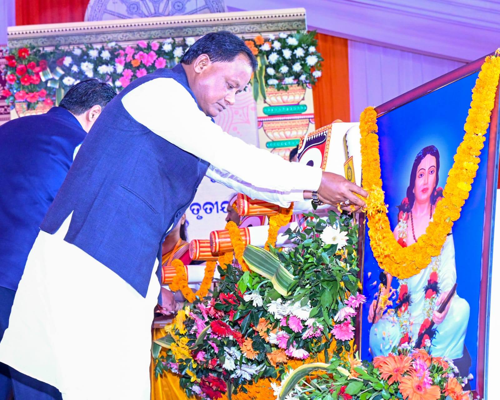 Odisha CM Unveils Rs 7 Cr Development Plan at Jayadev’s birthplace