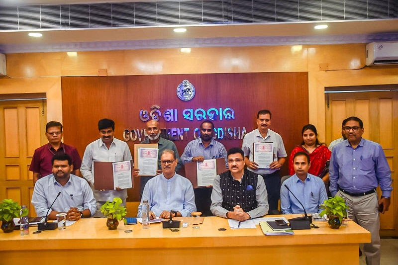 Directorate of Horticulture signed MoUs with leading Oil Palm companies marking a major step towards strengthening Odisha’s agri economy