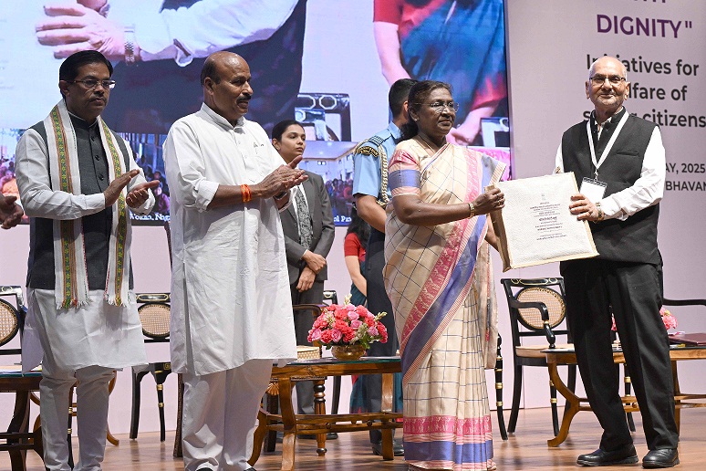 PRESIDENT OF INDIA GRACES AN EVENT ‘AGEING WITH DIGNITY’ INITIATIVES FOR WELFARE OF SENIOR CITIZENS