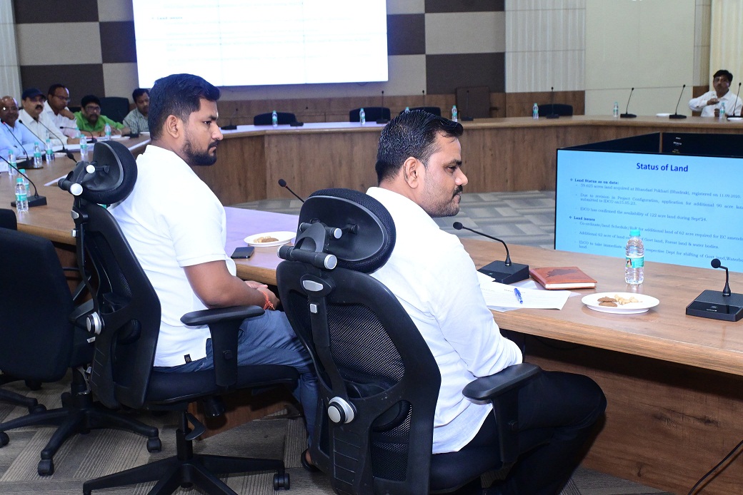 Industries Minister chairs high-level review meeting Odisha Govt pushes for speedy execution of IOCL mega projects in Paradeep and Bhadra