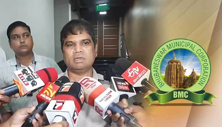 BMC Additional Commissioner Assaulted By Corporator